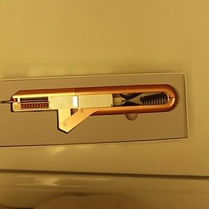 6D's hair extension connector tool